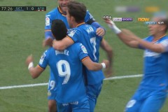 西甲对决巴塞罗那意外败北，费兰·托雷斯梅开二度惊艳全场